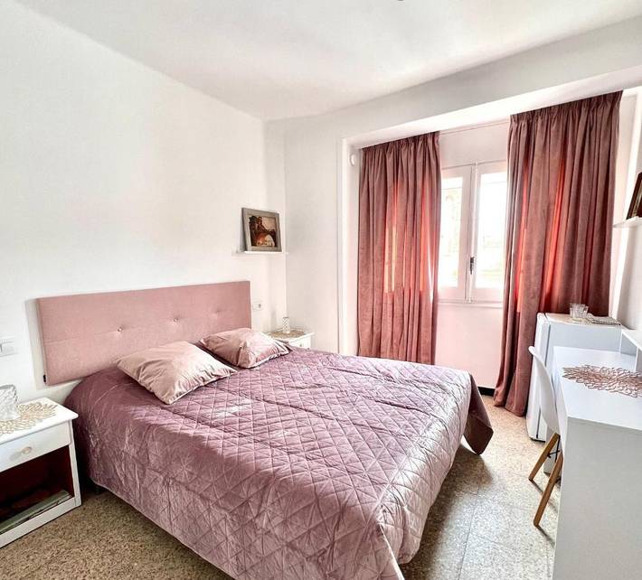 Maison d’hôte pour 2 personnes, avec Terrasse à Roses