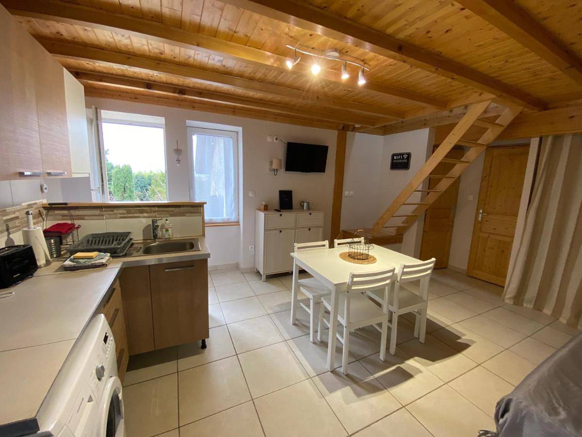Appartement entier, Le Cocon de Curson Gîte le Papillon in Chanos-Curson, Région de Valence