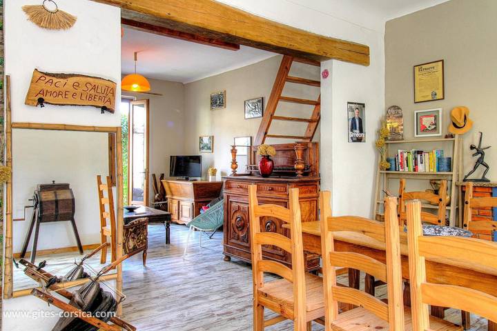 Gîte pour 4 personnes, avec Terrasse et Vue à Levie - 4