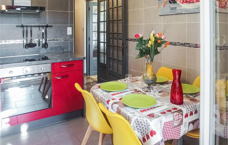 Appartement mit Bergblick, Parkplatz und Internet in Pierre-Châtel, Vercors