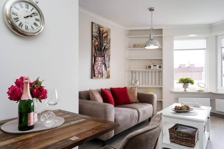 Ganze Wohnung, Modernes 2-Zimmer App. mit Balkon, Pkw-Stellplatz, Wlan. Haustiere erlaubt. in Westerland, Sylt (Gemeinde)