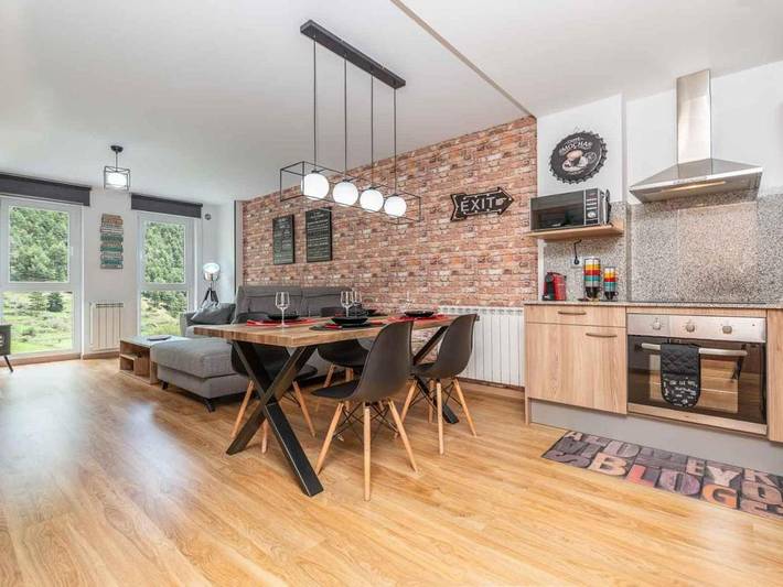 Gîte pour 6 personnes, avec terrasse dans Arinsal - 2