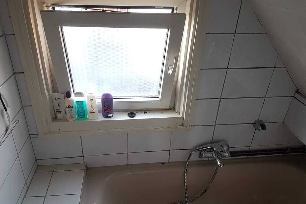 Entire apartment, Studio in Rotterdam in Rotterdam, South Holland