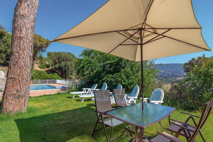 Casa rural para 8 personas, con jardín en San Cipriano de Vallalta - 2