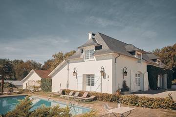 Gîte pour 6 personnes, avec jardin et piscine à Jurançon