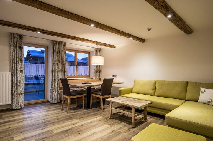 Ferienwohnung für 4 Personen, mit Whirlpool und Terrasse sowie Garten und Sauna in Oberstdorf