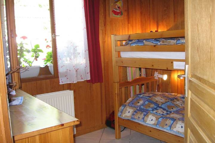 Gîte pour 6 personnes, avec terrasse et jardin à Lathuile - 2