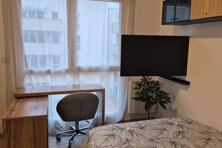 Ganze Wohnung, Studio with private parking - Near schools & hospital - Valence in Valence, Valence und Umgebung