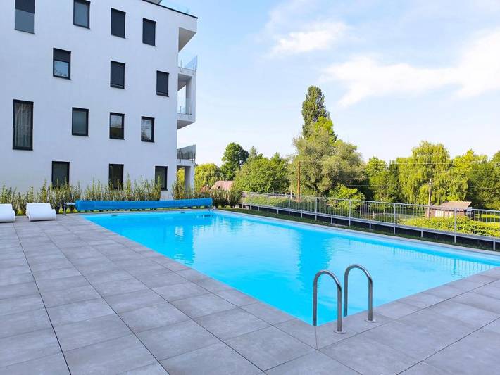 Apartament wakacyjny dla 4 osób, z Balkon i Taras oraz Basen i Widok na jezioro w Keszthely