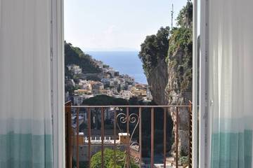 Ferienhaus für 6 Personen, mit Balkon/Terrasse und Terrasse sowie Whirlpool in Amalfi