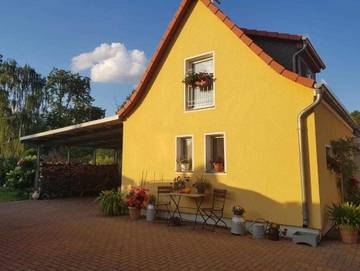 Ferienwohnung für 4 Personen, mit Terrasse und Garten in Elbe-Börde-Heide