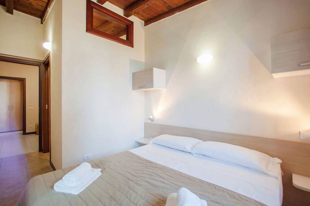 Ganze Wohnung, The Garda Village in Colombare, Sirmione