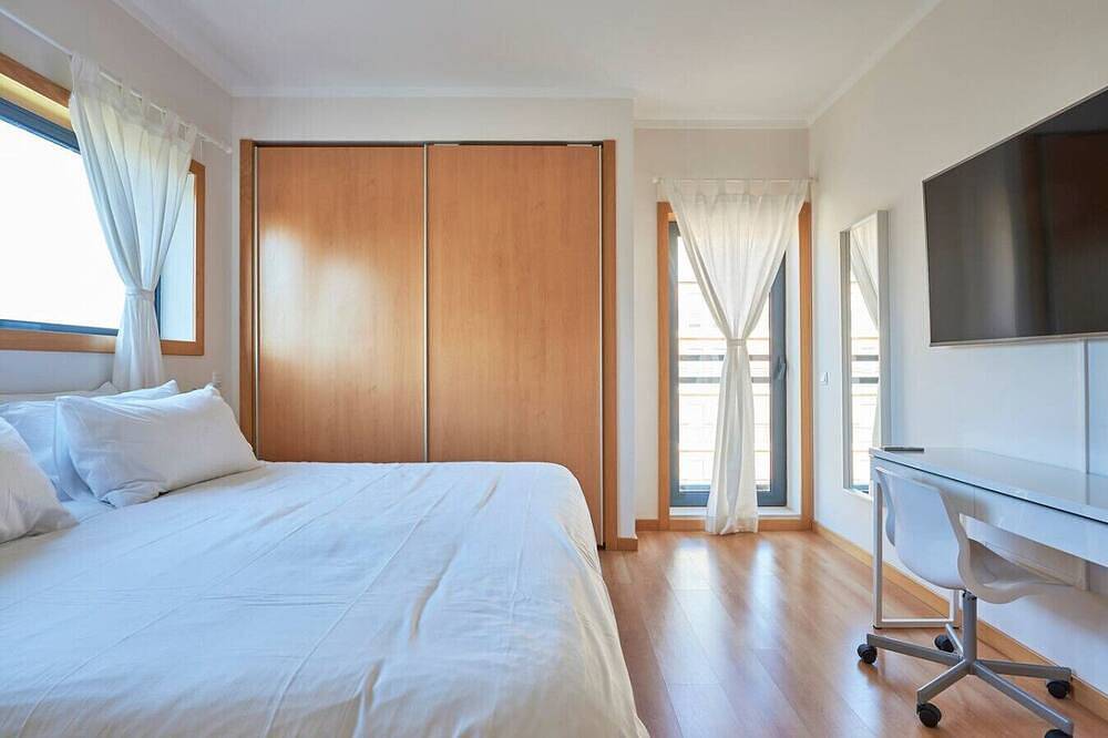 Ganze Wohnung, ★Marina Village Oceanside Apartment w/Pool★ in Olhão, Parque Natural da Ria Formosa