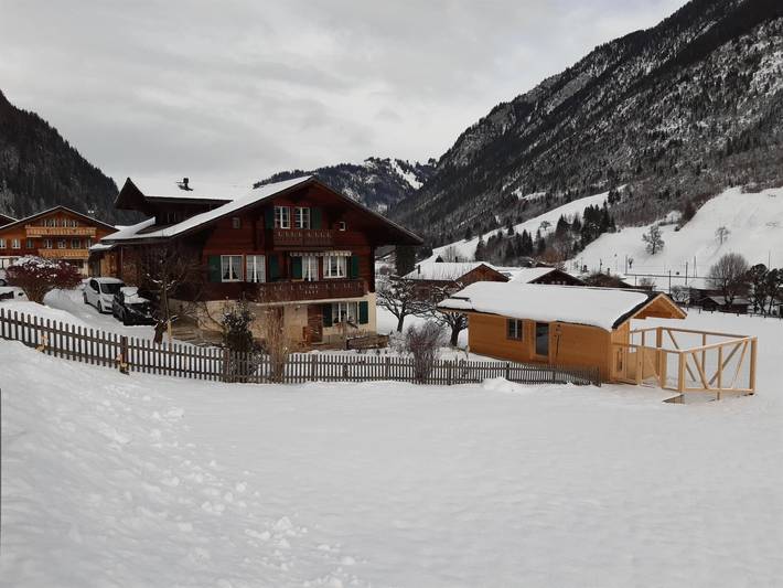 Hütte für 4 Personen, mit Balkon im Berner Oberland - 4