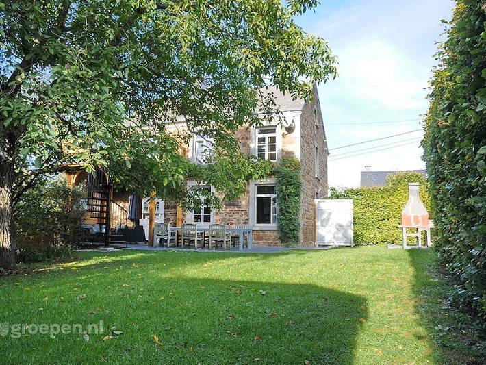 Location de vacances pour 8 personnes, avec Balcon/Terrasse et Terrasse à Hotton