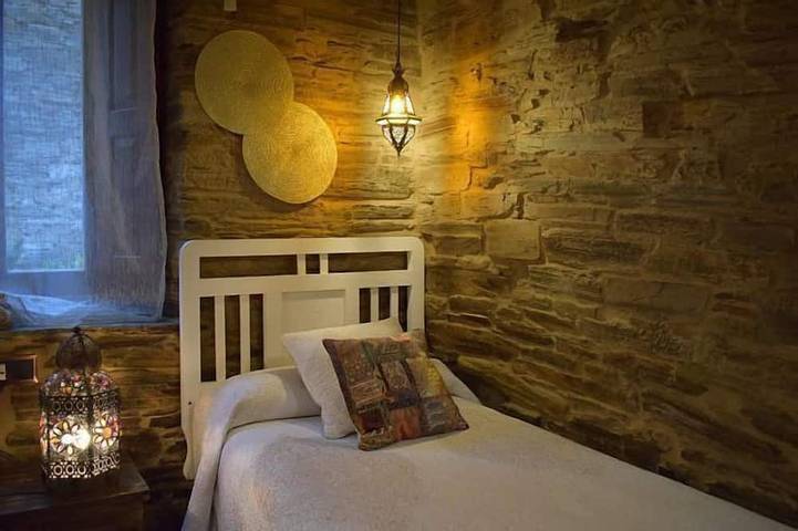 Casa con jardín y barbacoa en Samos, a pie del Camino de Santiago. 8 plazas in Samos (Lugo), Reserva da Biosfera Ribeira Sacra e Serras do Oribio e Courel