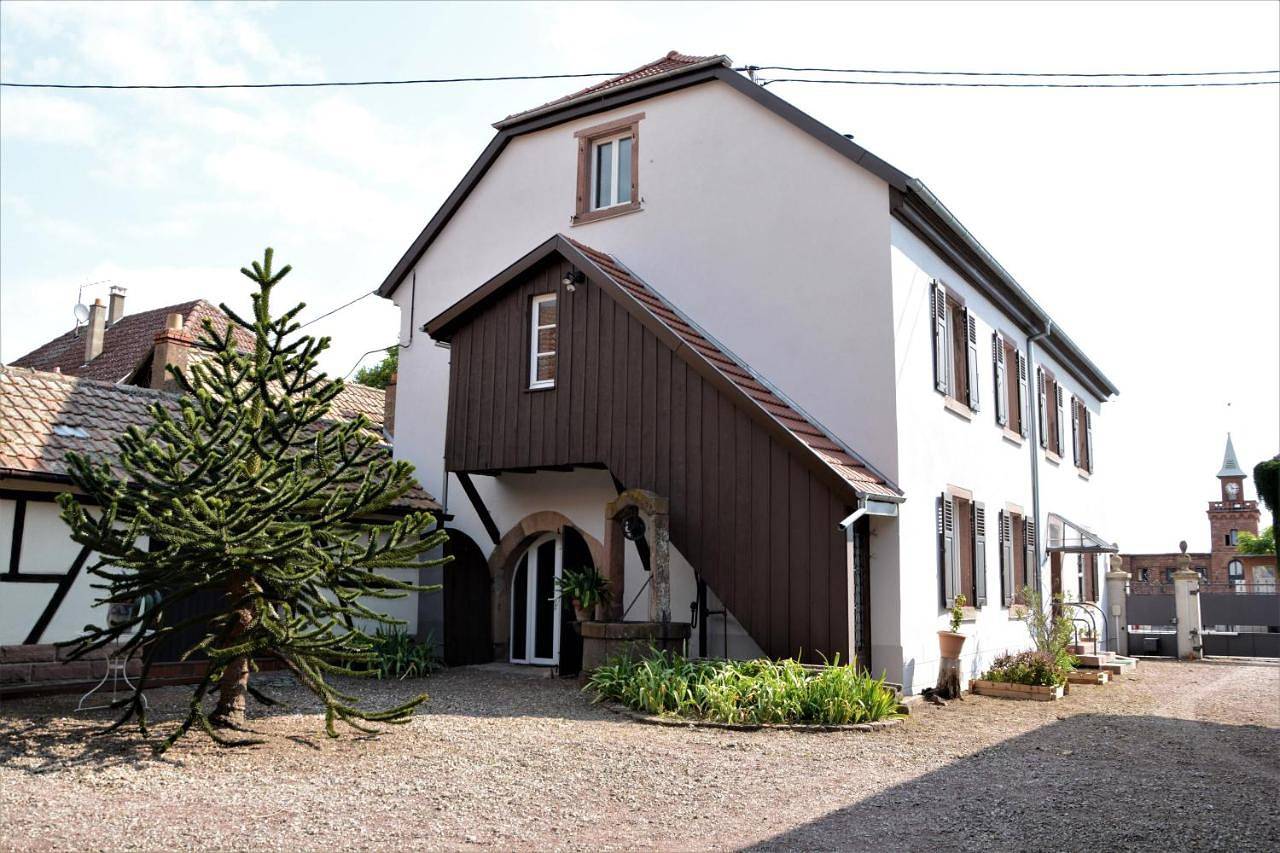 Appartement entier, Two-Bedroom Apartment in Issenheim, Région de Guebwiller