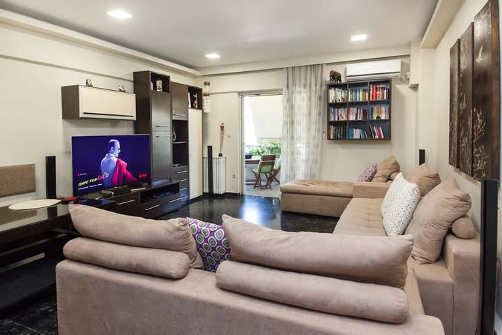 Appartement entier, Appartement de vacances pour 4 personnes avec jardin in Athènes, Section sud d'Athènes
