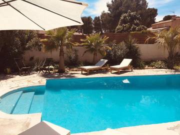 Cottage pour 6 personnes, avec jardin ainsi que piscine et vue à Rognac