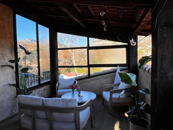 Chambre d’hôte pour 4 personnes, avec Terrasse et Jacuzzi ainsi que Jardin et Piscine