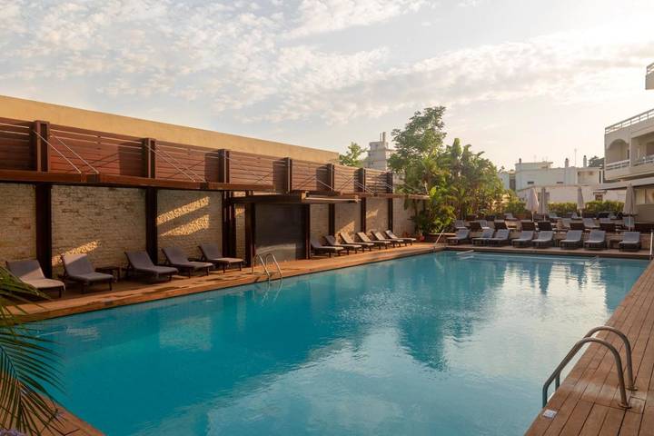 Appart’hôtel pour 4 personnes, avec sauna et jardin ainsi que vue et piscine