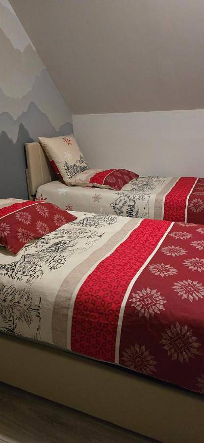 Chambre d’hôte pour 5 personnes, avec jacuzzi et terrasse dans Le saut du Doubs