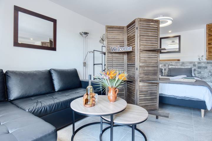 Estudio entero, Apartamento estudio 'Park Carpe Diem' con piscina compartida, Wi-Fi y aire acondicionado. in Busot, Costa Blanca