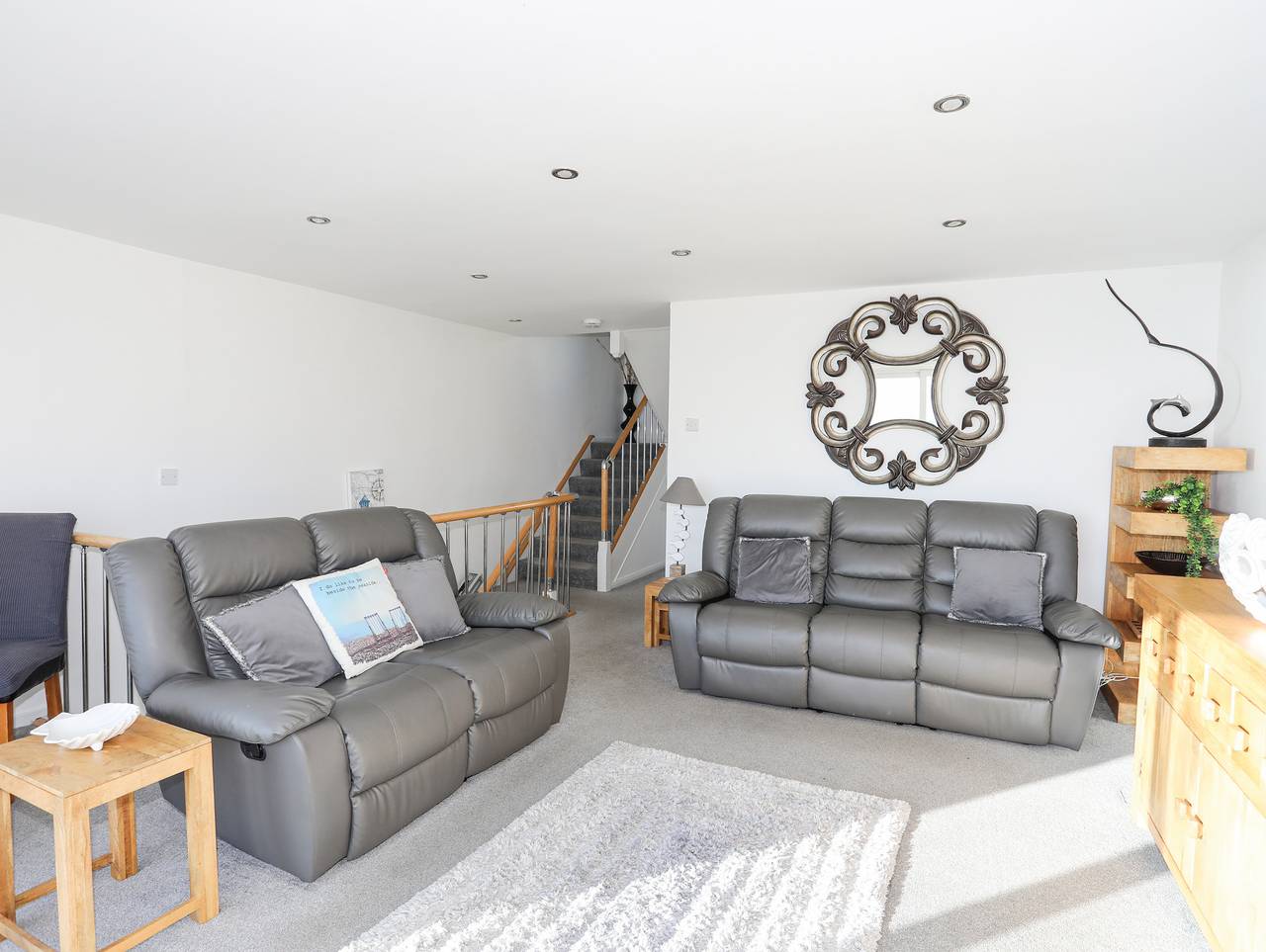 21 Min Y Mor in Pwllheli, Gwynedd