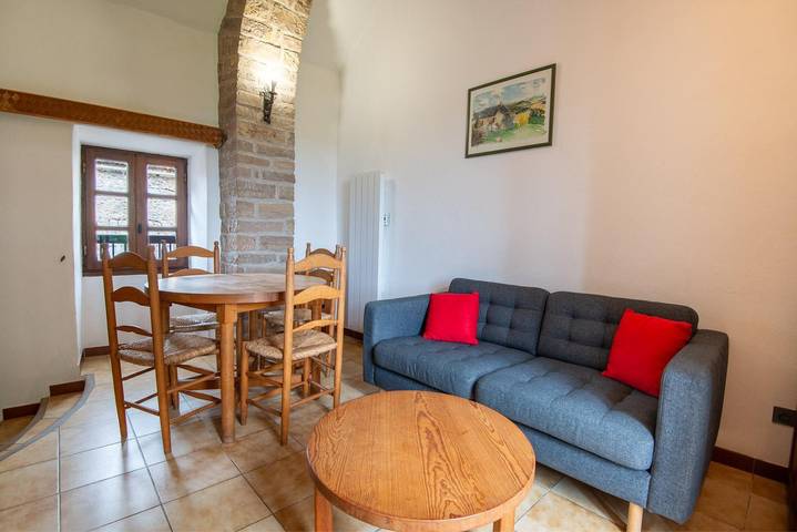 Gîte pour 3 personnes, avec terrasse, animaux acceptés à Saint-Pierre-des-Tripiers - 3