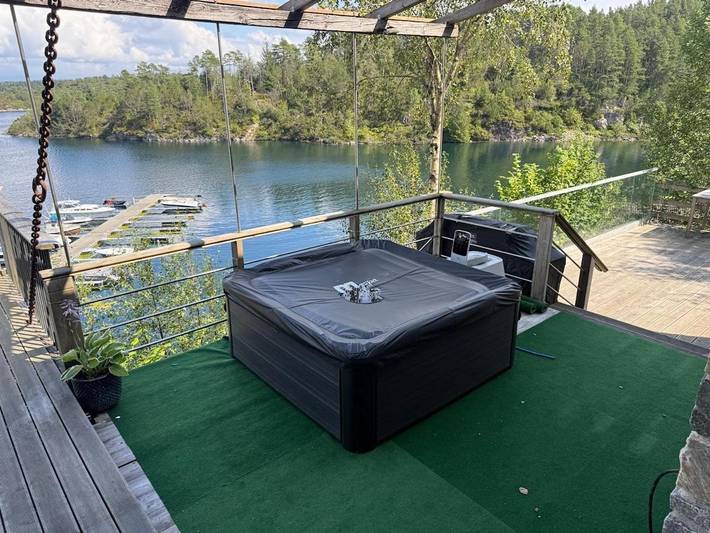 Ferienhaus für 7 Personen, mit Pool und Terrasse sowie Ausblick, mit Haustier in Austrheim - 4