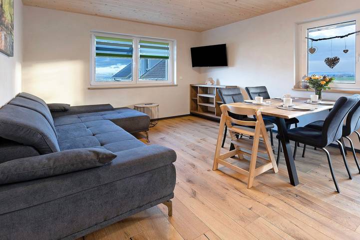 Ganze Wohnung, Ferienwohnung Family mit Balkon, Grillhüte und Infrarotkabine. in Donaueschingen, Mittlerer Schwarzwald