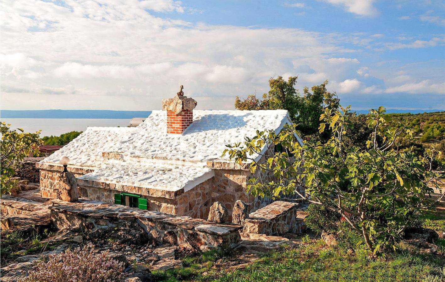 Ferienhaus für 4 Personen mit Terrasse in Selca, Povlija, Selca und Sumartin