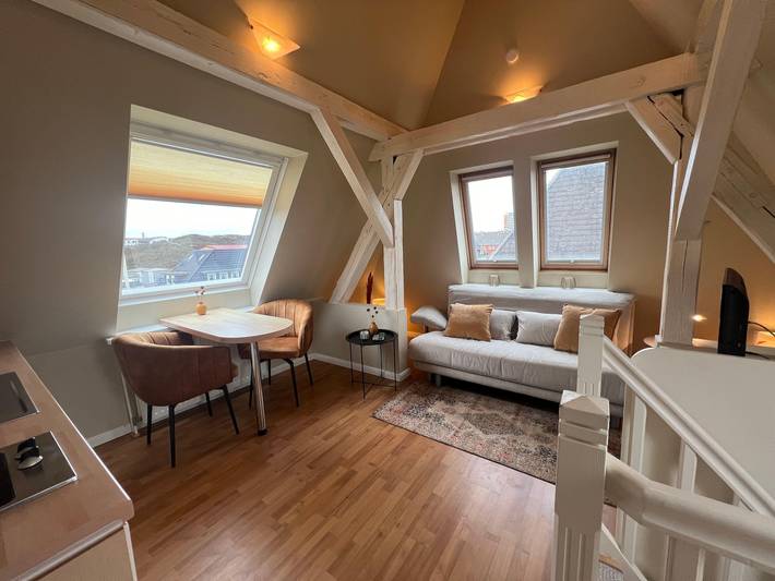 Ganze Ferienwohnung, Haus Momoa      Westerland/ ruhige Lage/ Strandnähe / nur wenige Gehminuten in die Innenstadt  in Westerland, Sylt (Gemeinde)