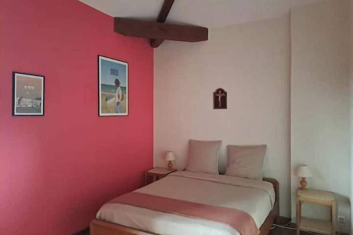 Location de vacances pour 10 personnes, avec jardin à Vairé - 4