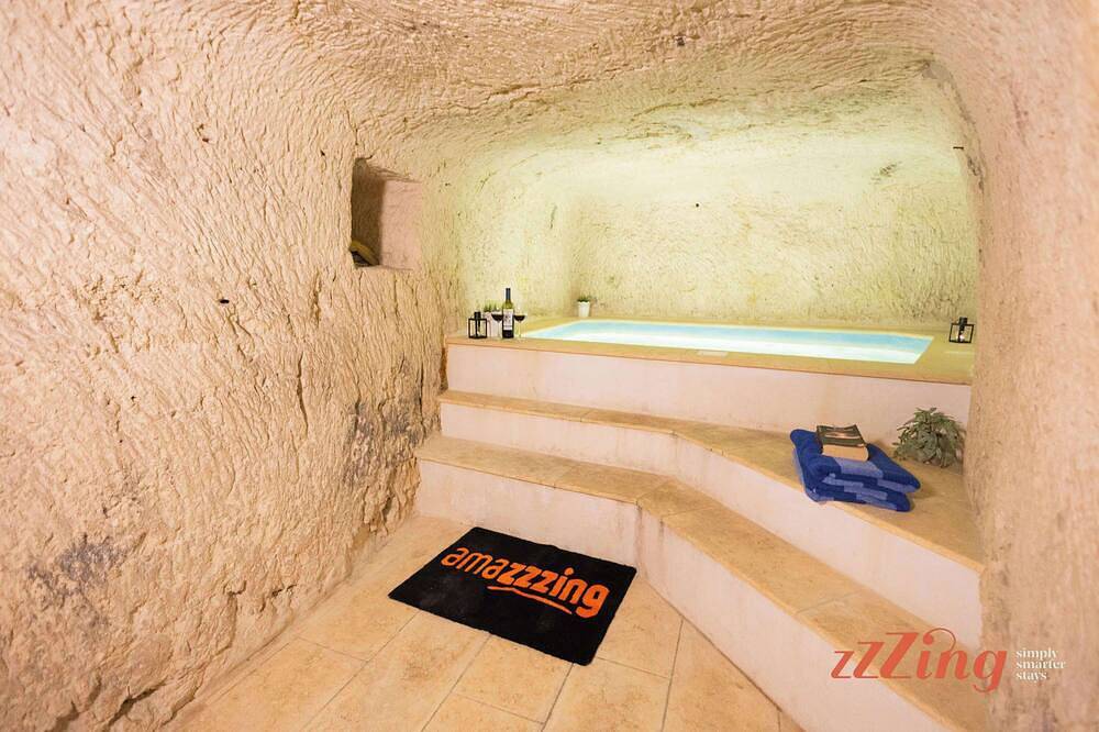 A traditional Maltese home with an Indoor Cave Pool in il-Mellieha, Mellieha
