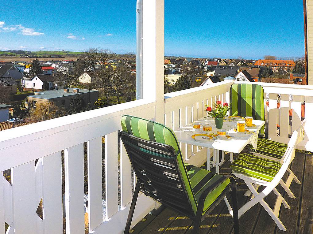 Entire holiday apartment, Holiday apartment for 4 people with balcony in Kühlungsborn Weststrand, Kühlungsborn