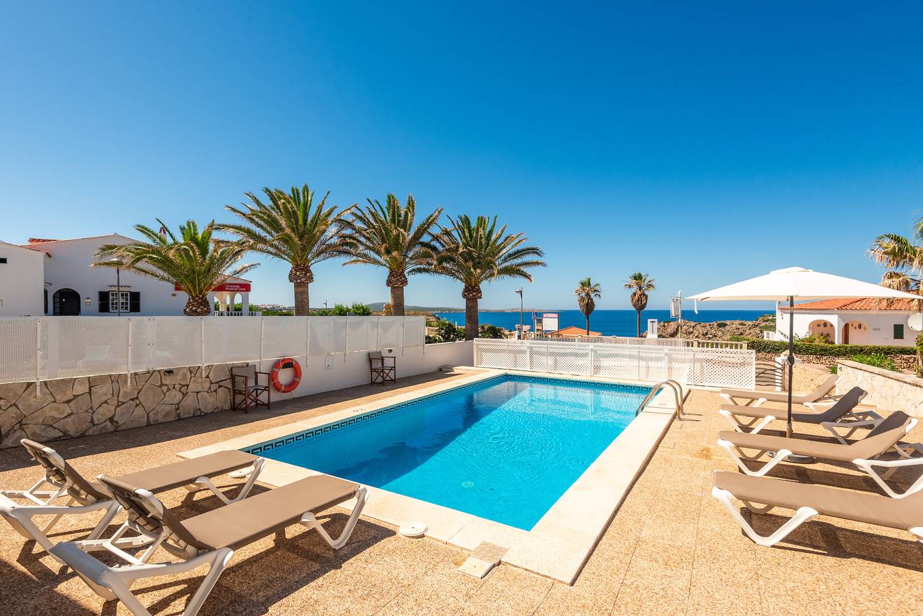 Villa Mar Azul in Arenal d'en Castell, Es Mercadal