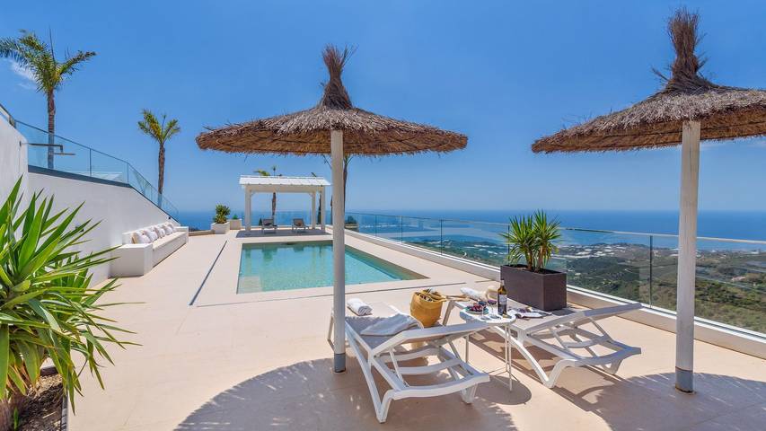 Casa rural para 6 personas, con balcón/terraza y piscina en Sayalonga - 4