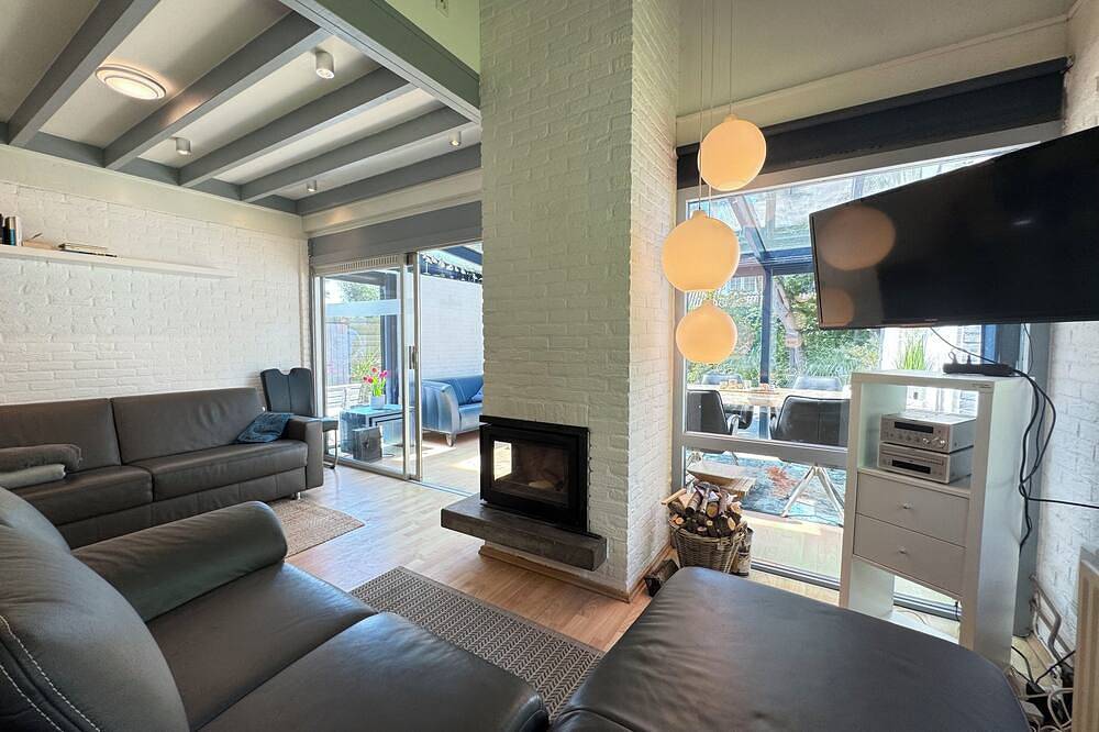 Ferienhaus auf 1000 qm eingezäuntem Grundstück, Sauna, 700m zum Strand in Scharendijke, Zeeuwse Kust