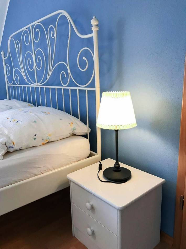 Ferienwohnung für 2 Personen, mit Balkon und Terrasse sowie Garten und Ausblick in Stadland - 3