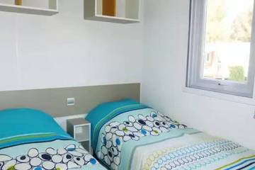 Camping für 8 Personen in Bormes-les-Mimosas, Toulon Region, Bild 2