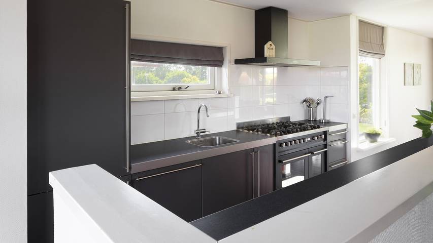 Ferienhaus für 10 Personen, mit Balkon/Terrasse und Terrasse sowie Garten in Friesland - 4
