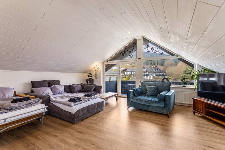 Ganze Wohnung, Ferienwohnung 'Piste 2' mit Gemeinschaftsterrasse, Balkon und Wi-Fi in Willingen, die Mittelgebirge