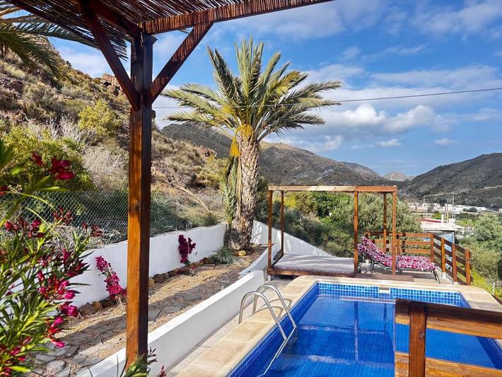 Chalet para 8 personas, con Balcón y Terraza además de Piscina y Vistas en Cabo de Gata