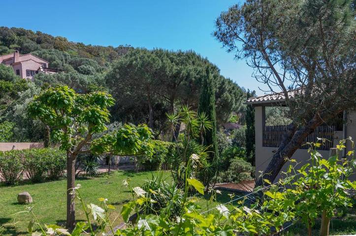 Location de vacances pour 6 personnes, avec jardin et terrasse dans Plage De Maora - 2