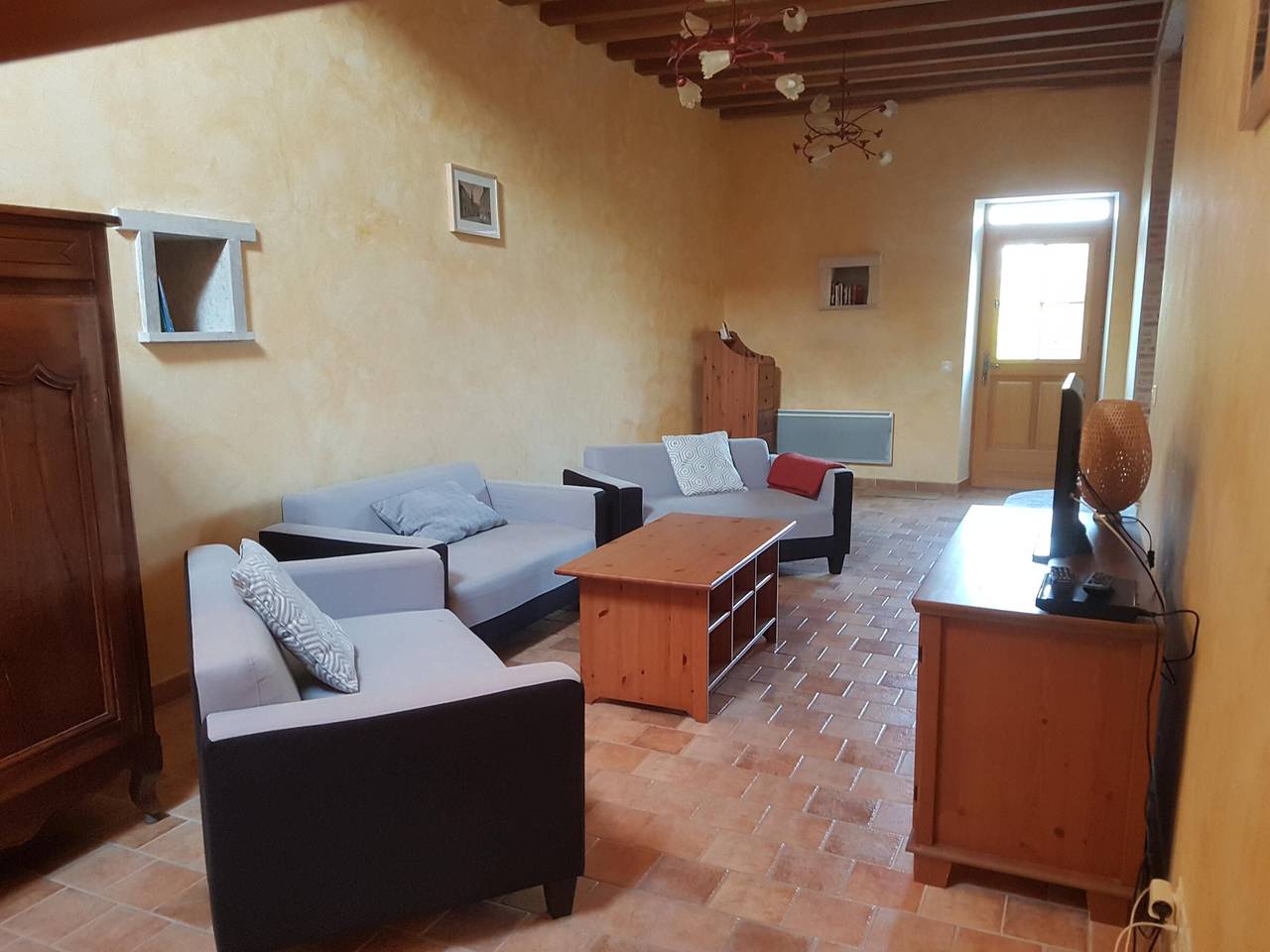 Renoviertes Bauernhaus 4 Zimmer bei Guédelon und Boutissaint Park in Lainsecq, Auxerre und Umgebung