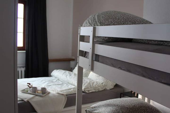 Ganze Wohnung, Urlaub im Fachwerkhaus, erleben Sie ein echtes Stück lebendige Geschichte. in Neudorf, Sehmatal