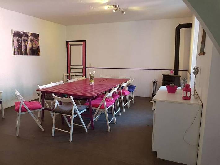 Location de vacances pour 23 personnes, avec jardin et piscine à Le Puech - 3