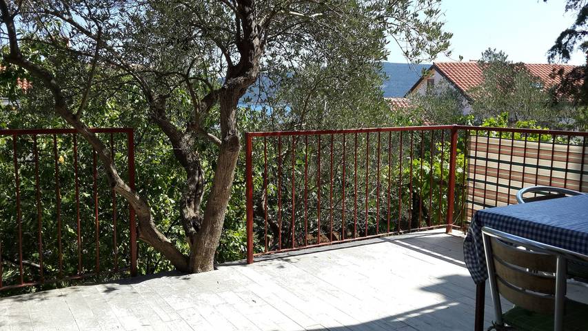Ferienwohnung für 4 Personen, mit Balkon/Terrasse auf Cres