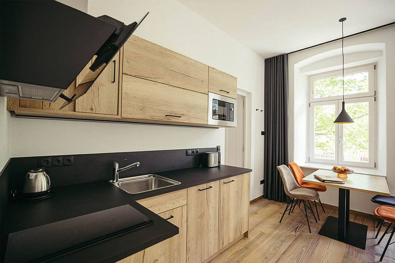 Ganze Wohnung, Ferienwohnung 'Freienfeldhof Elstar' mit Bergblick, Gemeinschaftsgarten und Wlan in Algund, Texelgruppe